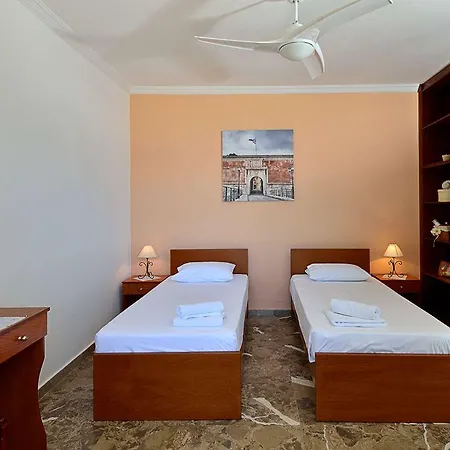 Maistro Apartman *